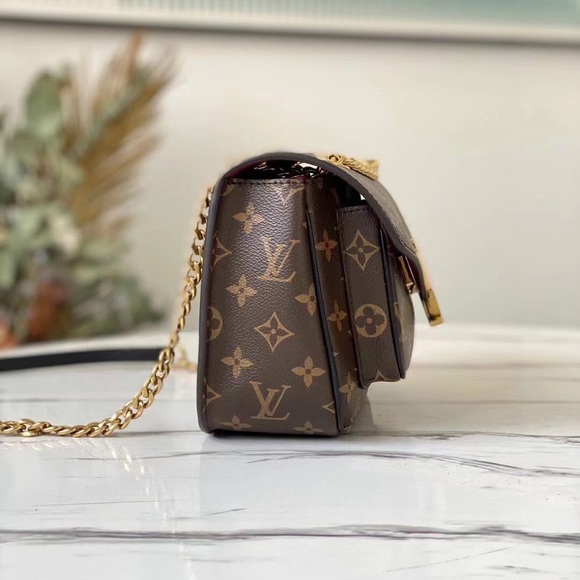 🧚🏻‍♀️Louis Vuitton 🧚🏻‍♀️Passy Bag Monogram - Picture 3 of 9